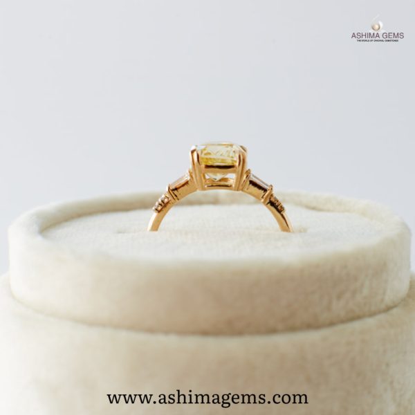 YELLOW SAPPHIRE